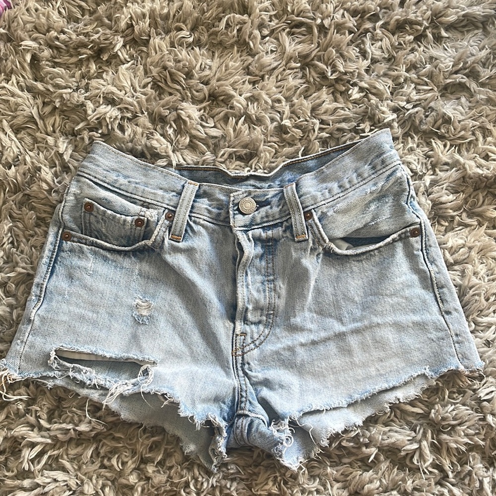 Levi’s Jeans 501 shorts size 24